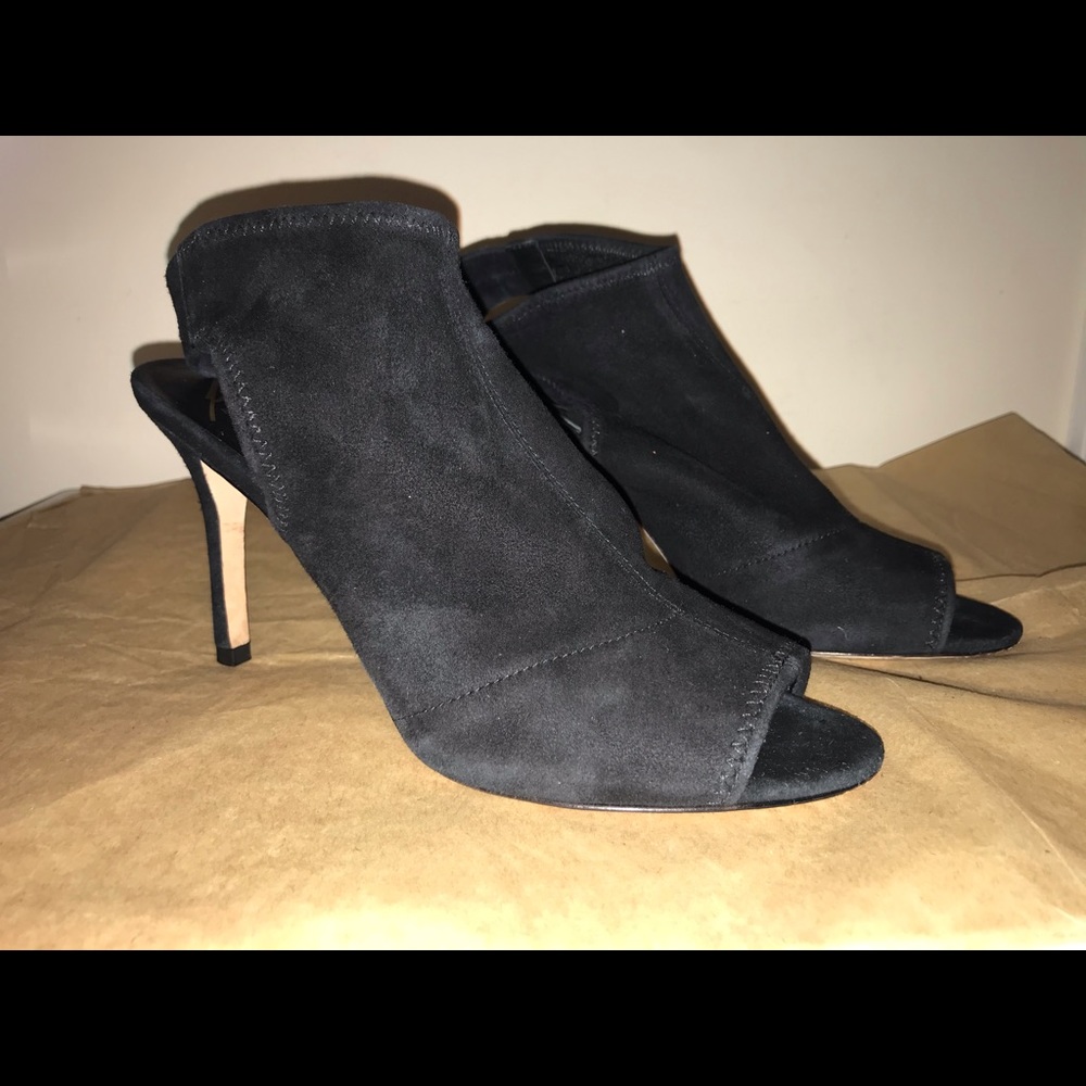 💯% Authentic Brian Atwood Black Suede Heels